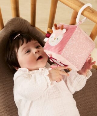 97373 6 lifestyle 0 3