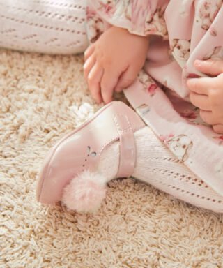 Mercedita con pompón ROSA