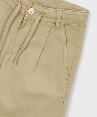 Pantalón chicno relaxed CAMEL 6 26 03576 070 L 6Carla Lozano armario de macarena penarandaCarla Lozano armario de macarena penaranda mayoral