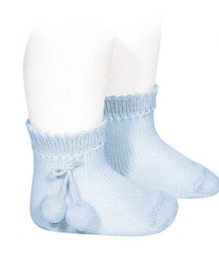 Calcetines cortos perlé con borlas AZUL BEBÉ
