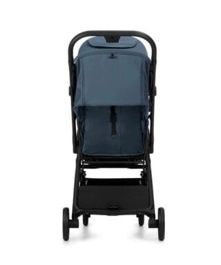Silla ligera Clap 3 AZUL 11 silla ligera clap 3 10Carla Lozano armario de macarena penaranda salamanca silla ligera jane