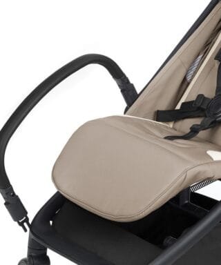 Silla ligera Clap 3 BEIGE 24 silla ligera clap 3 2Carla Lozano armario de macarena penaranda salamanca silla ligera jane