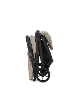 Silla ligera Clap 3 BEIGE 22 silla ligera clap 3 8Carla Lozano armario de macarena penaranda salamanca silla ligera jane