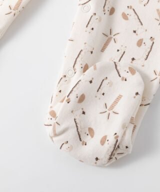 Pijama enterizo con jirafas CRUDO Y BEIGE - Imagen 3