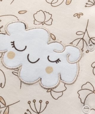 Pijama enterizo con flores y nubes CRUDO Y BEIGE - Imagen 2